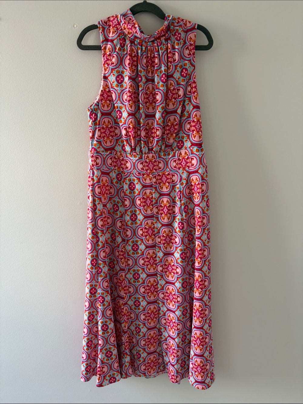 Donna Morgan Pink and Red Patterned Sleeveless Maxi Dress
